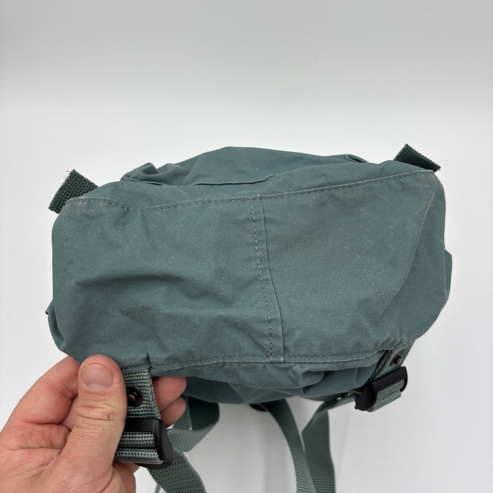 Kånken Mini Backpack - Deep Green - Picture 4 of 8